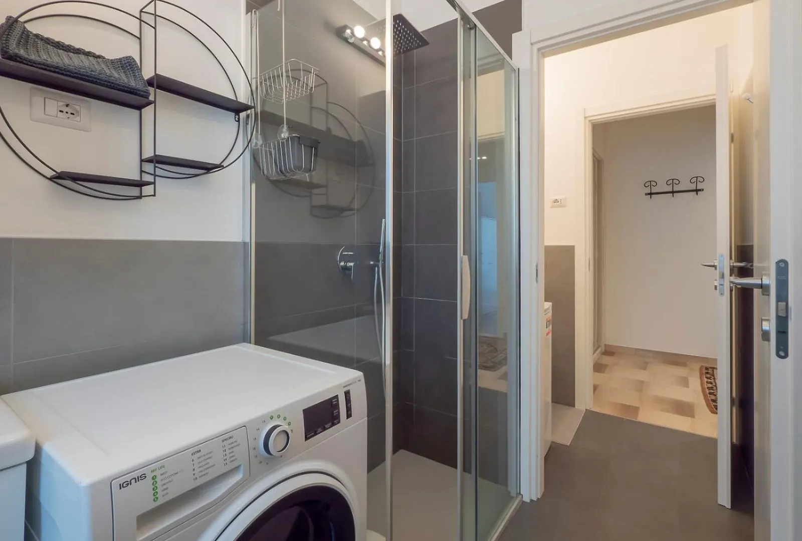 Xenia Apartments - Luminous Suite In Citylife Milaan