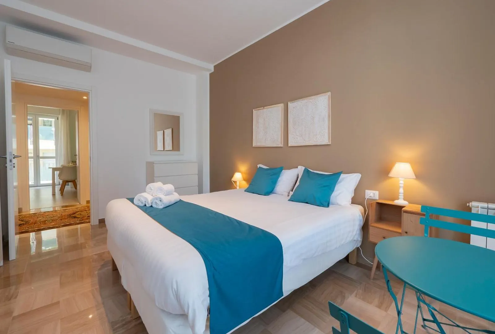 Xenia Apartments - Luminous Suite In Citylife Milaan